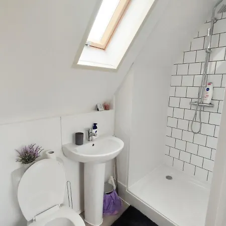 3 Yoga In - 1 Bedroom Sleeps 4 Tatil Evi Soucé