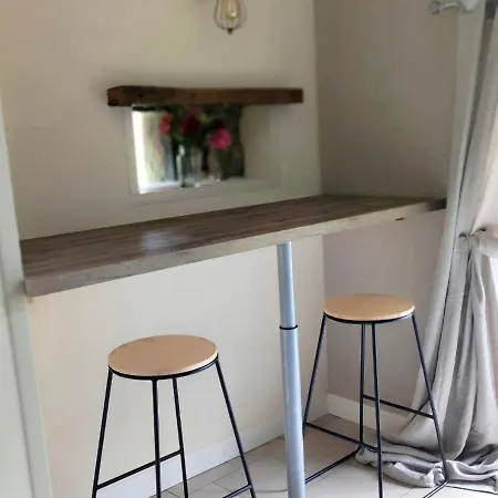 3 Yoga In - 1 Bedroom Sleeps 4 בית נופש *