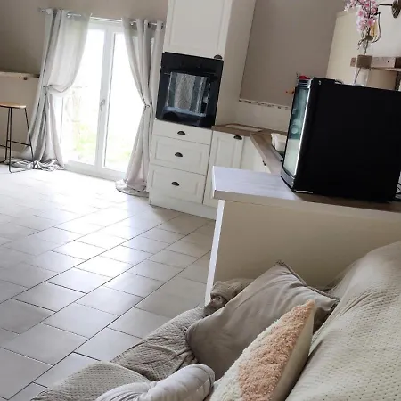 3 Yoga In - 1 Bedroom Sleeps 4 בית נופש Soucé