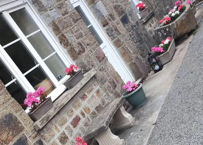 3 Yoga In - 1 Bedroom Sleeps 4 בית נופש *